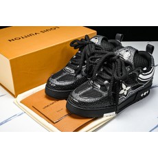 [V8] 루이비통 스케이트 메쉬 스니커즈 블랙 화이트