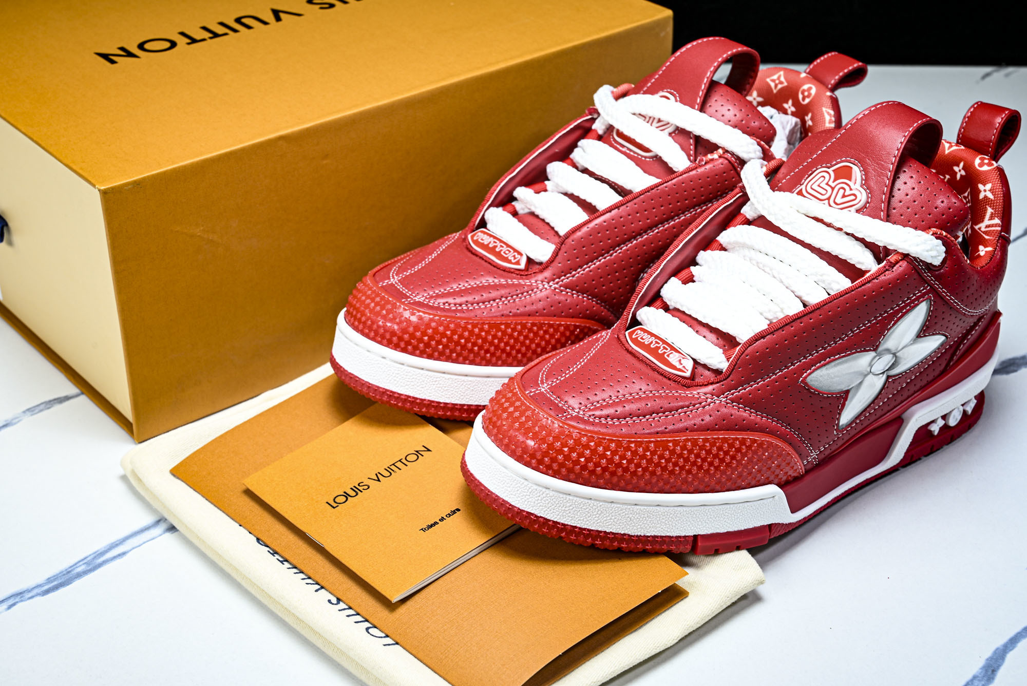 [V8] 루이비통 스케이트 트레이너 스니커즈 레드