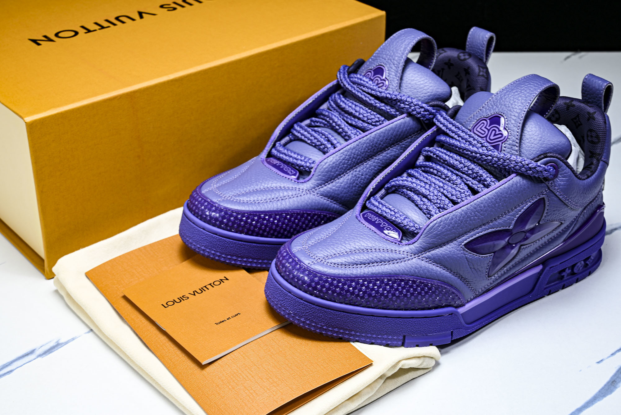 [V8] 루이비통 스케이트 트레이너 스니커즈 퍼플