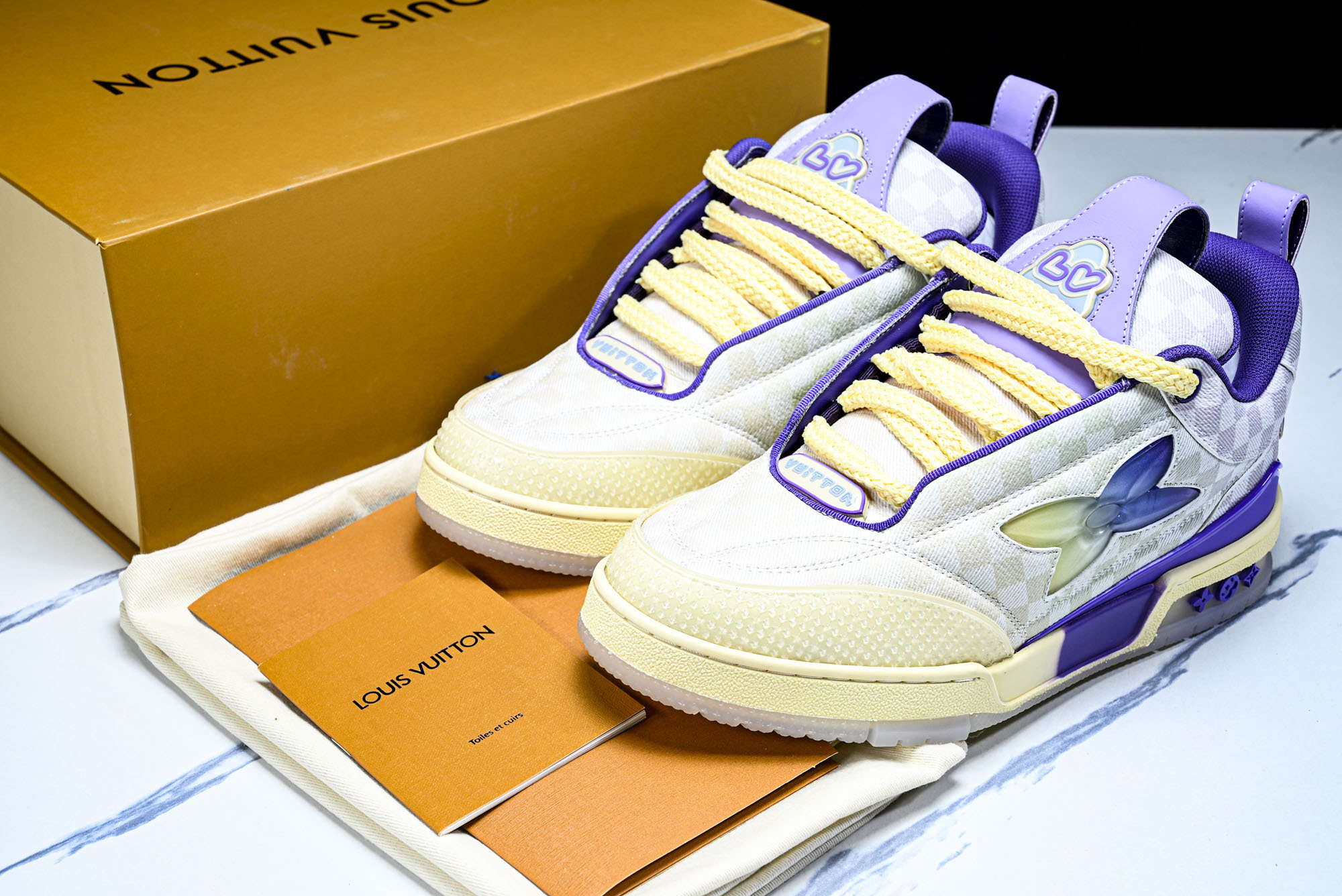 [V8] 루이비통 스케이트 트레이너 스니커즈 아이보리 퍼플