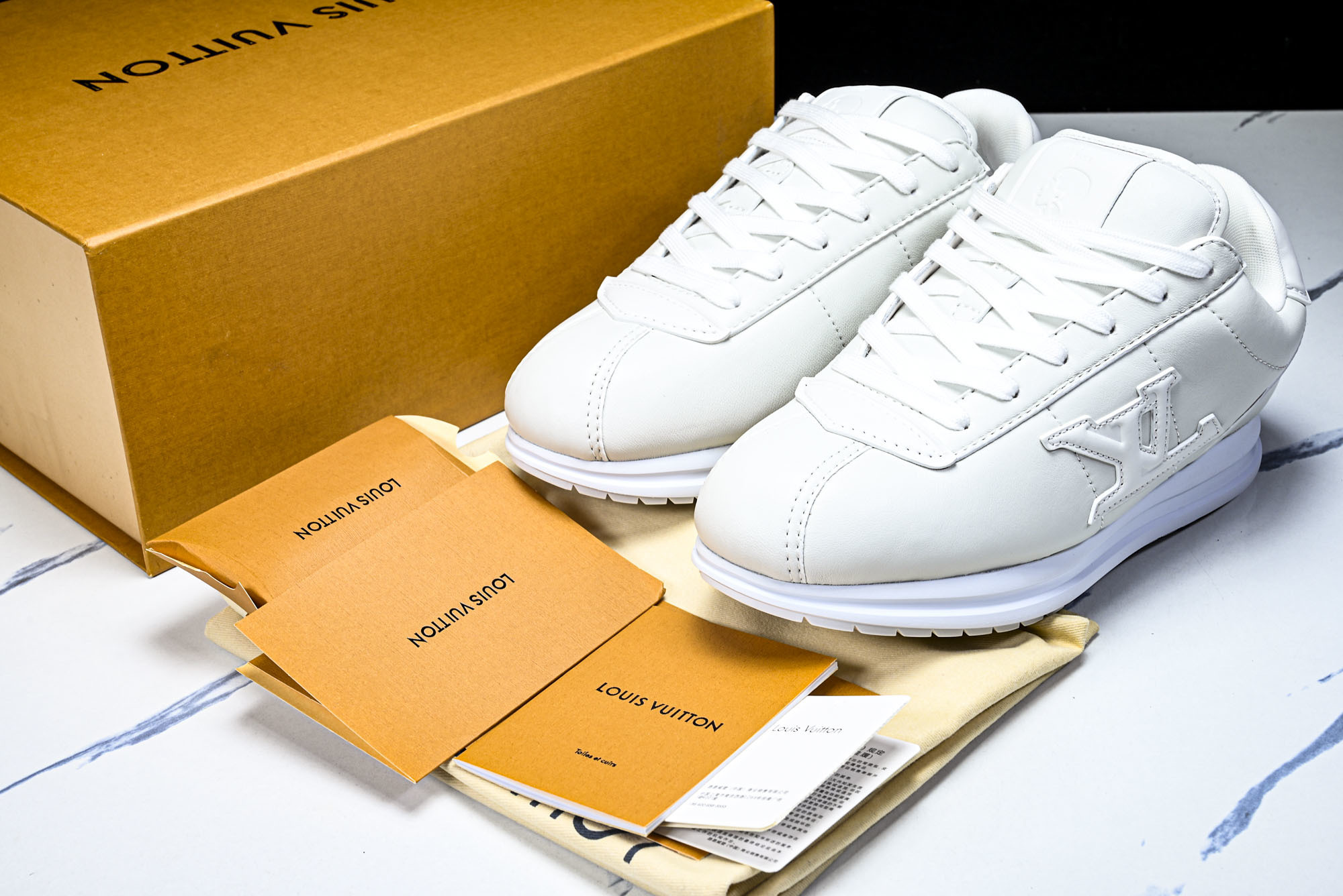 [BQ] 루이비통 버터소프트 화이트