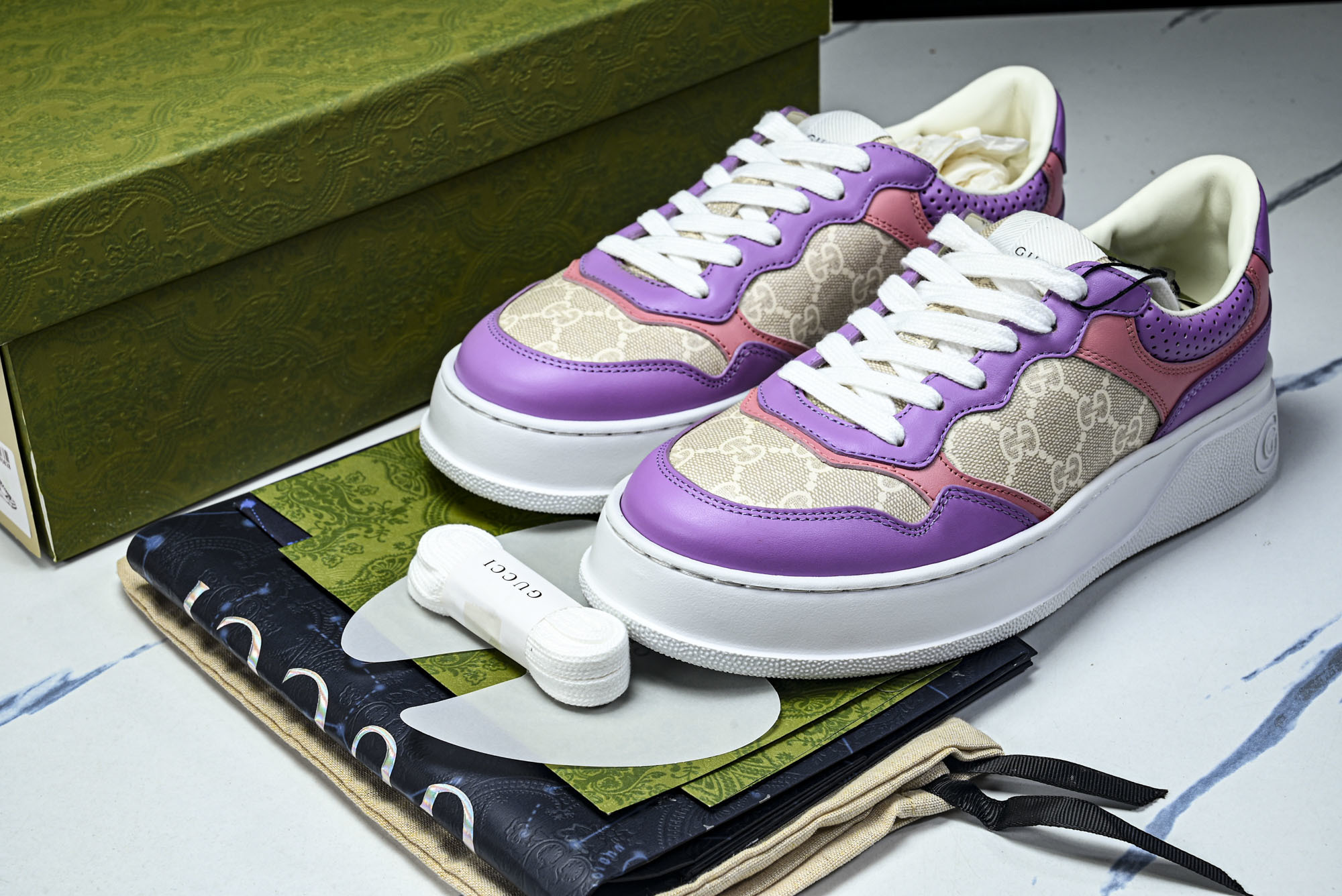 [X1] 구찌 GG  스니커즈 파스텔