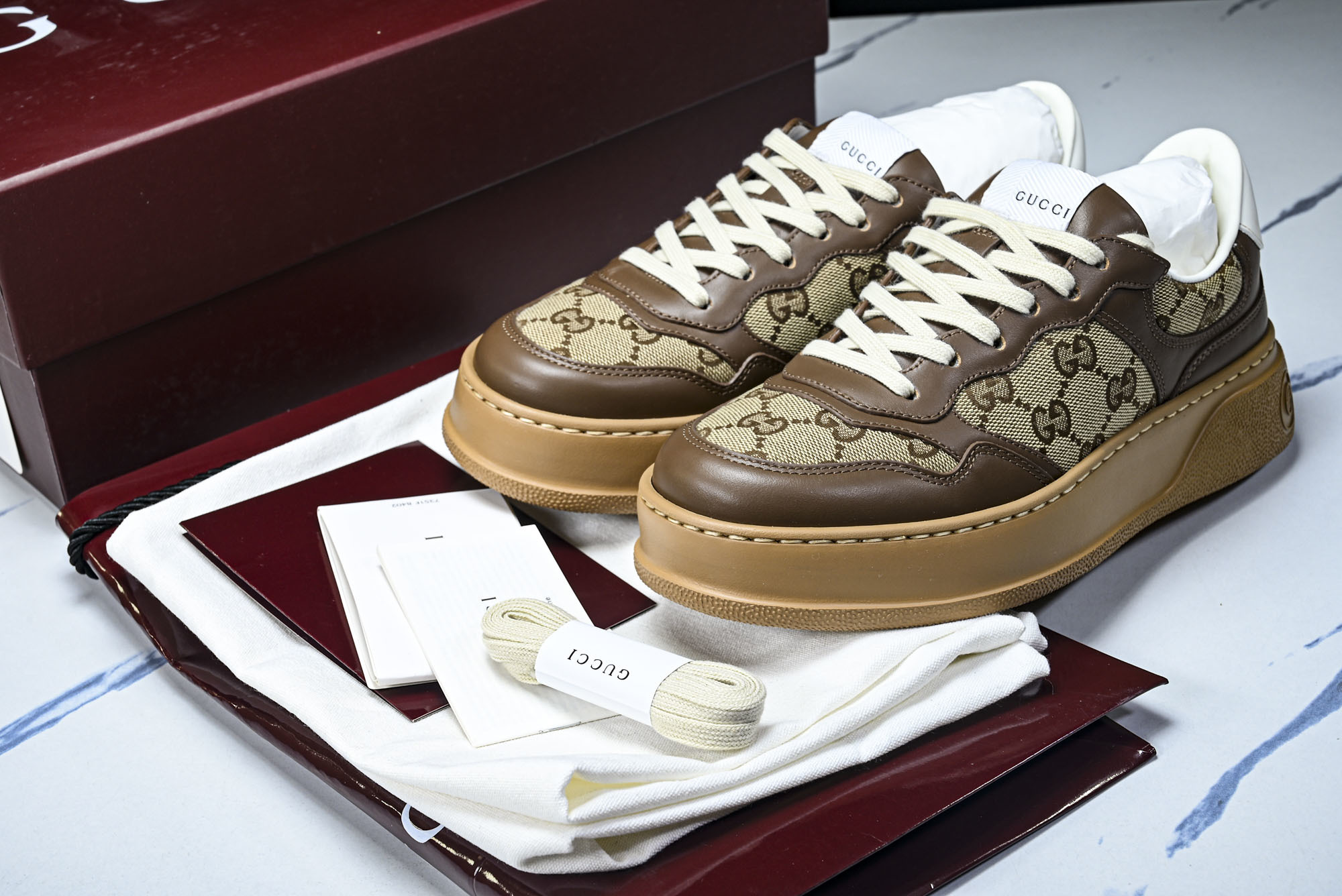 [T1] 구찌 GG 스니커즈 브라운