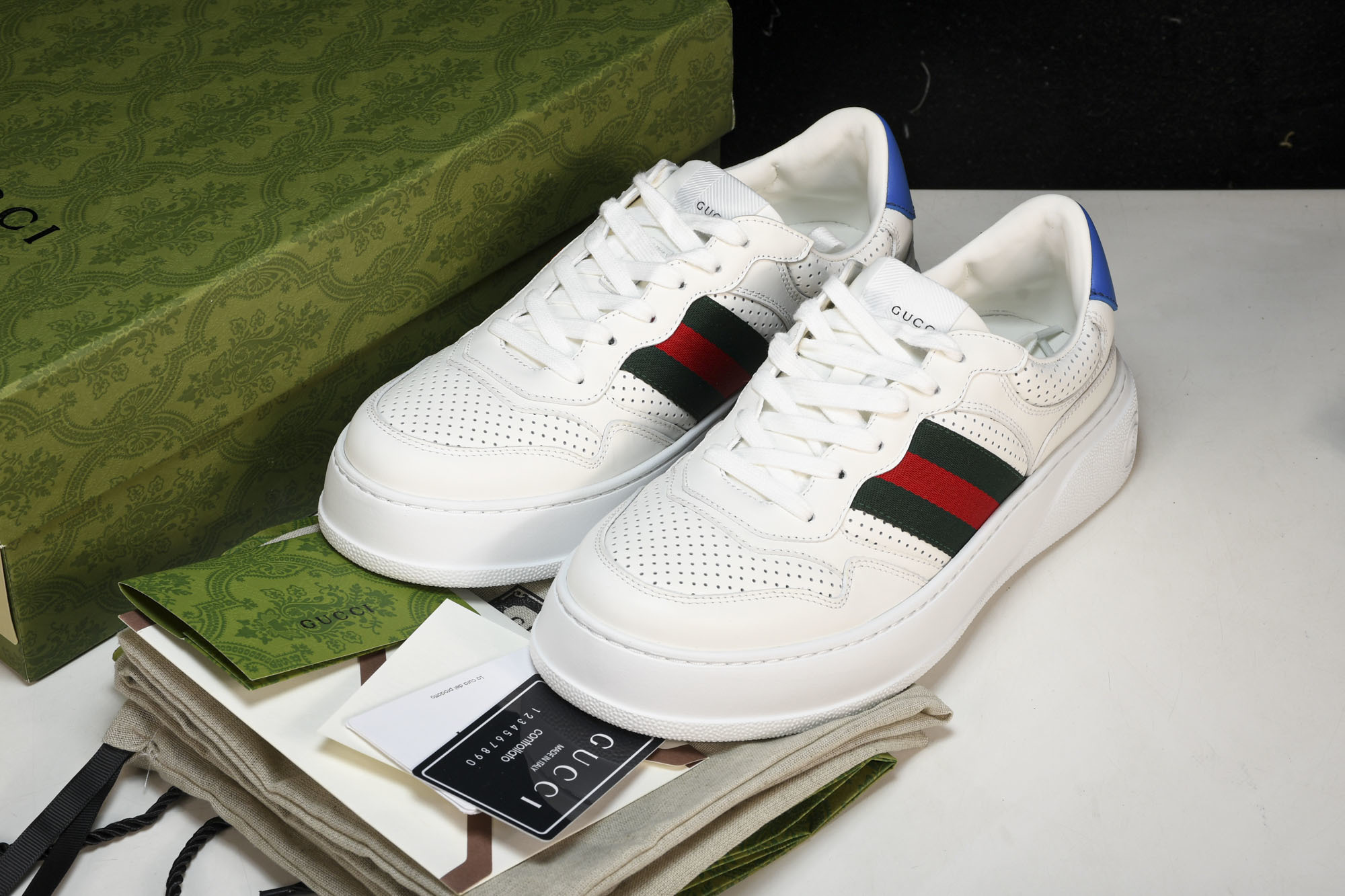 구찌 청키 웹 스니커즈