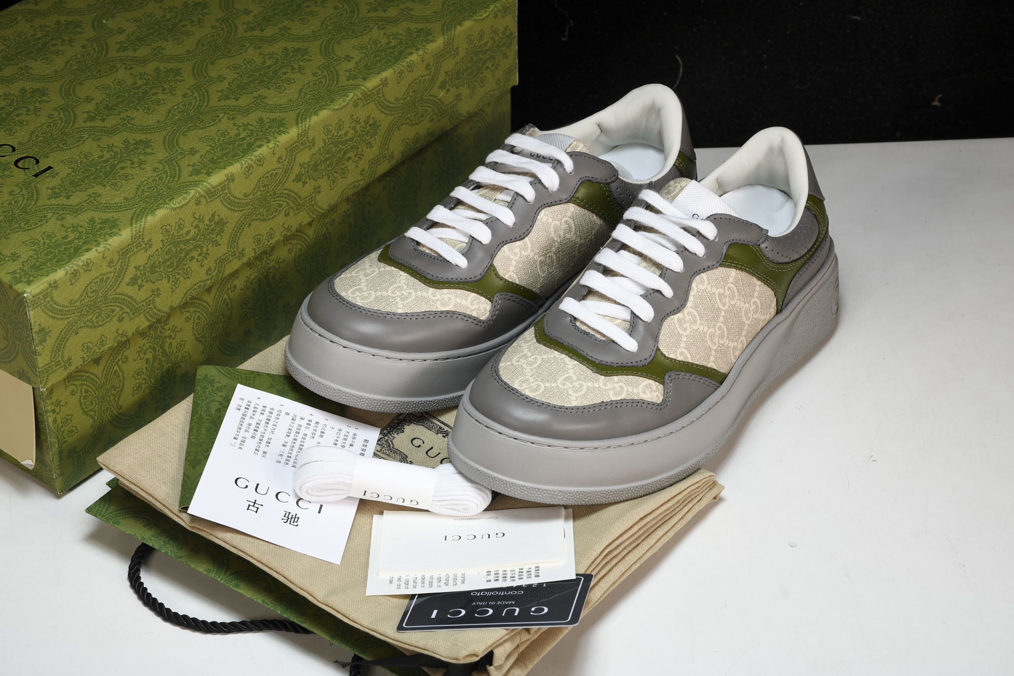 구찌 GG 스니커즈 베이지&그레이