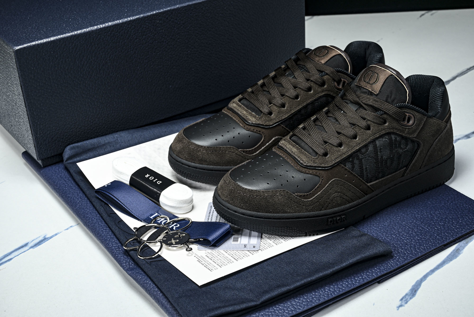 [PT] 디올 B27 로우탑 스니커즈 스웨이드 딥브라운