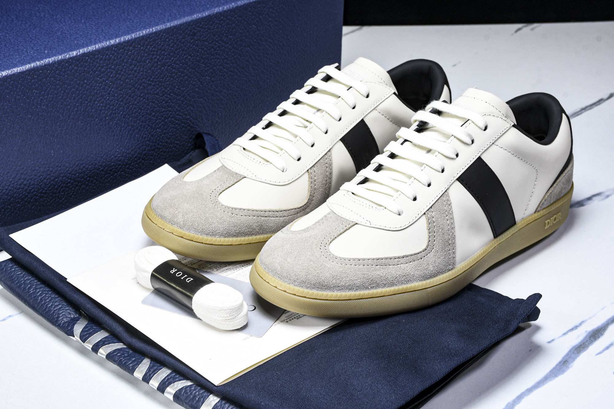 [PT] 디올 B01 매치포인트 스니커즈 스웨이드 화이트 블랙