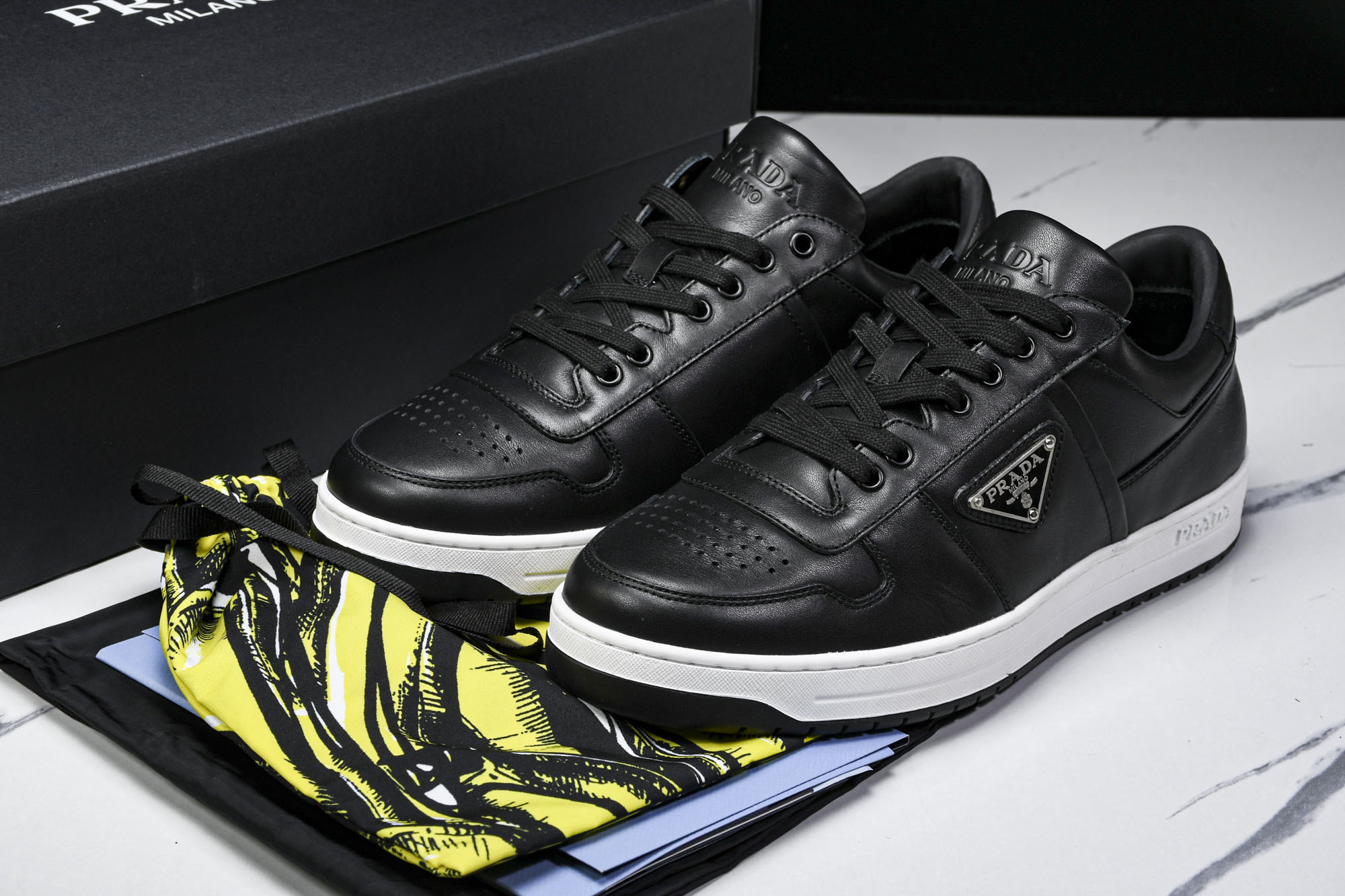 [XP] 프라다 다운타운 가죽 스니커즈 블랙