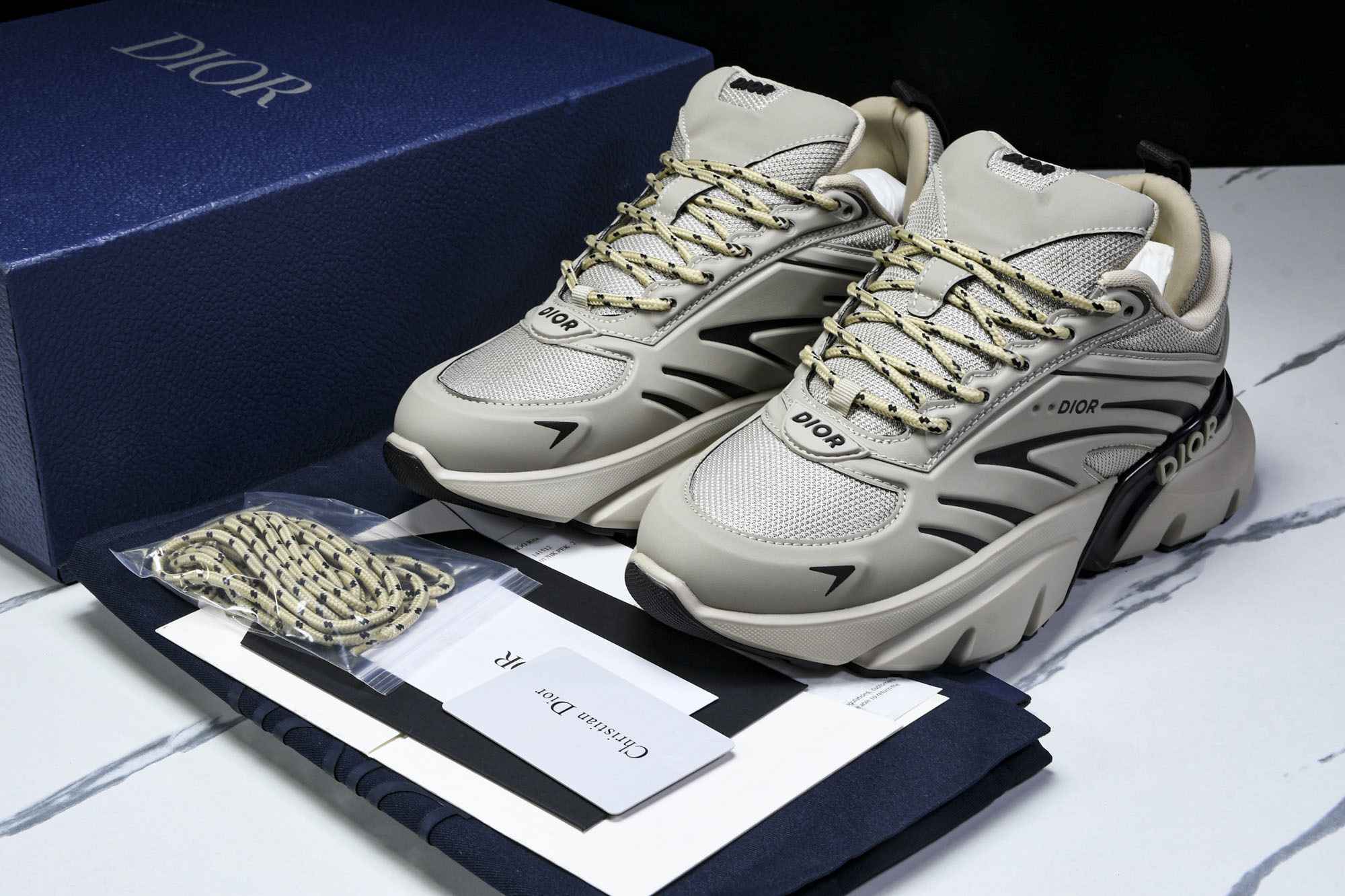 [PT] 디올 B44 루이스 해밀턴 블레이드 스니커즈 베이지