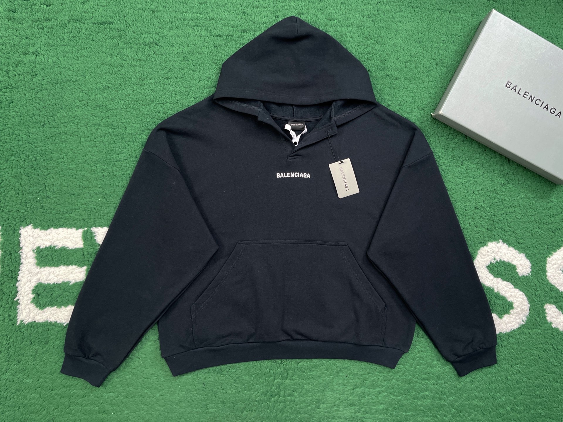 [레어샵] 발렌시아가 백 로고 후드 블랙