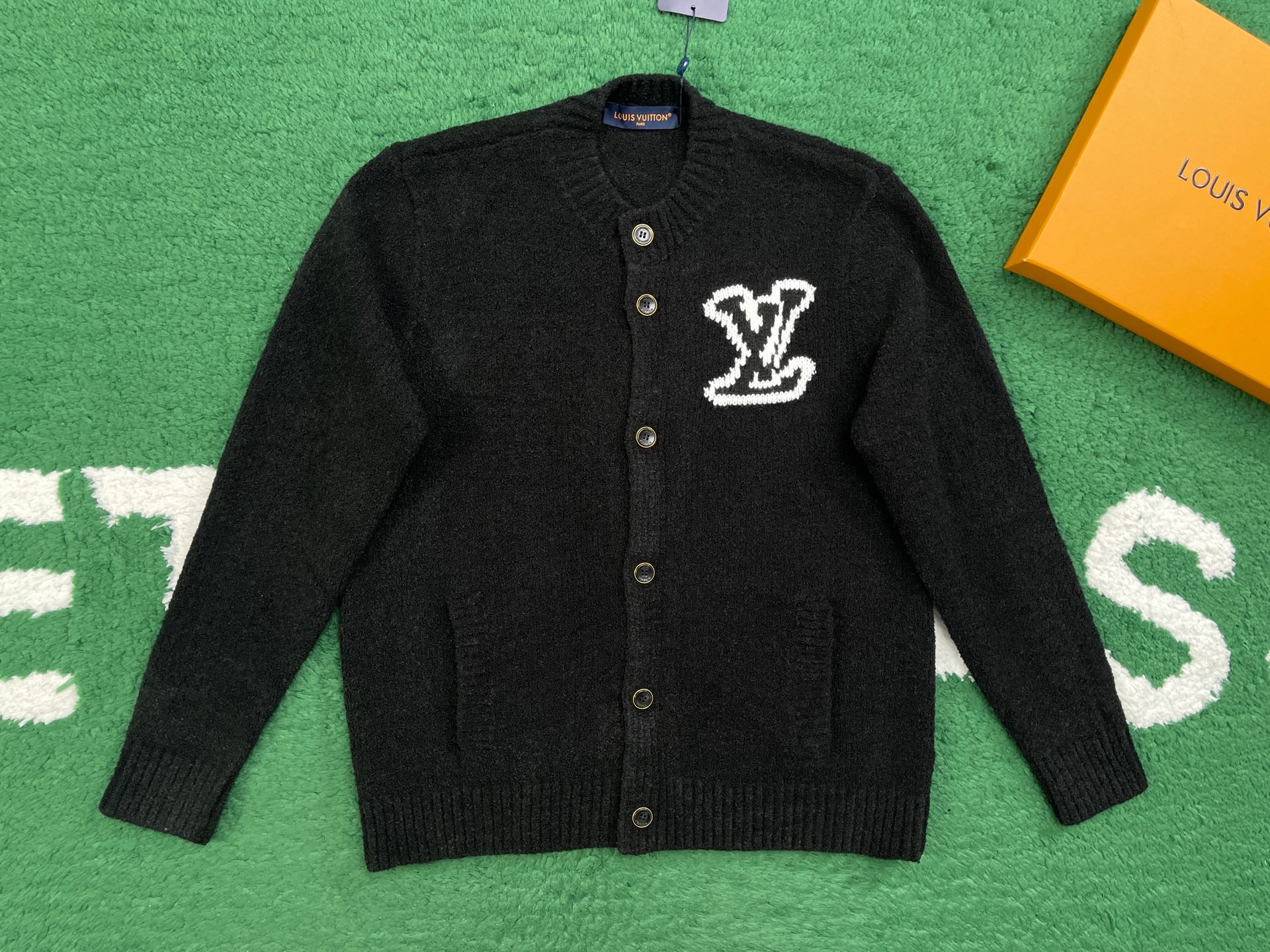 [레어샵] 루이비통 인타르시아 니트 가디건