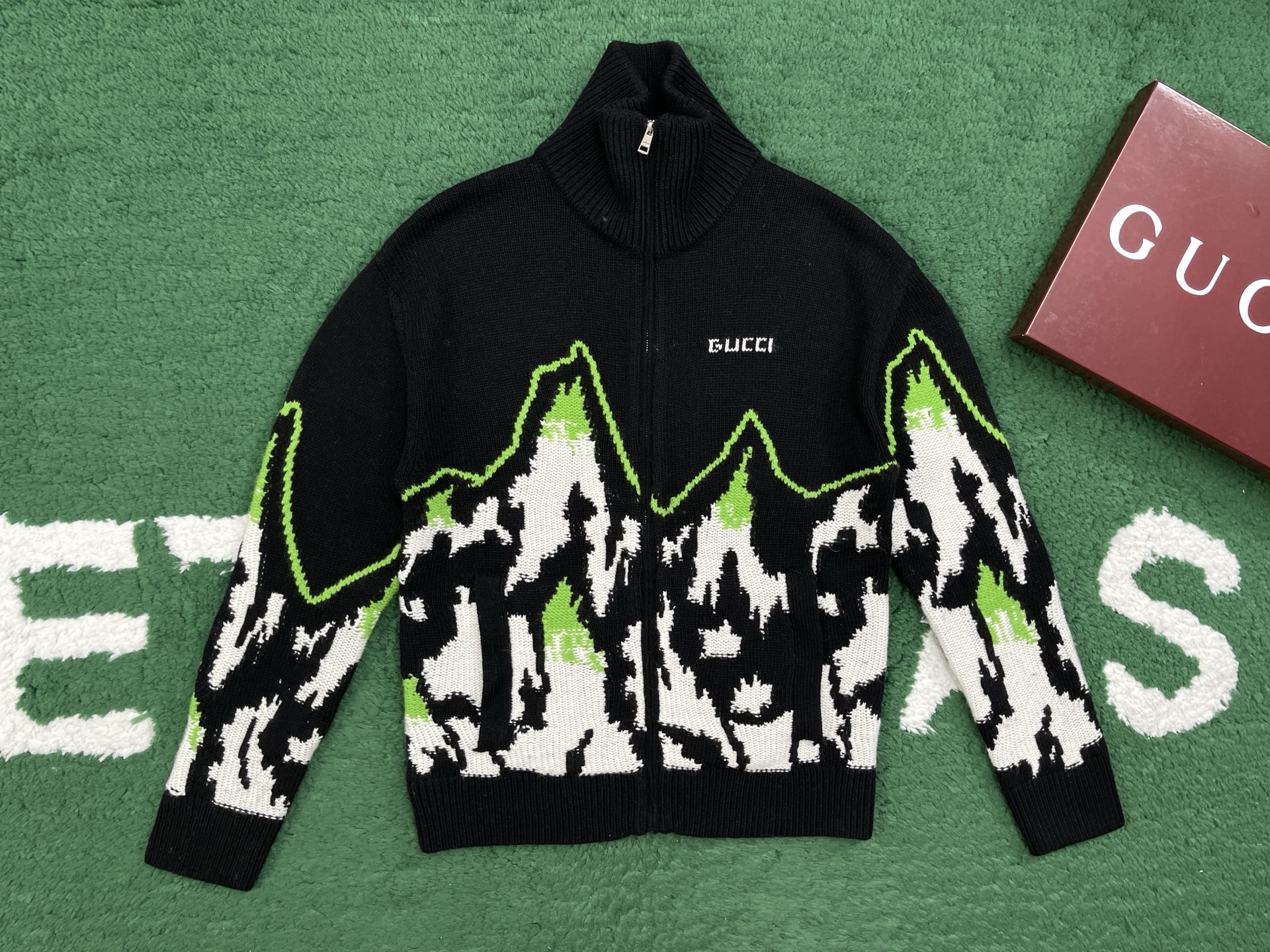 [레어샵] 구찌 울 자카드 집 재킷