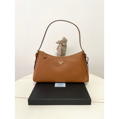 [블랙프레임] 프라다 에이미 가죽 숄더백 브라운 라지 1BC228 39*23*12