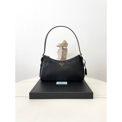[블랙프레임] 프라다 에이미 가죽 숄더백 블랙 미디움 1BC229 31*18*10